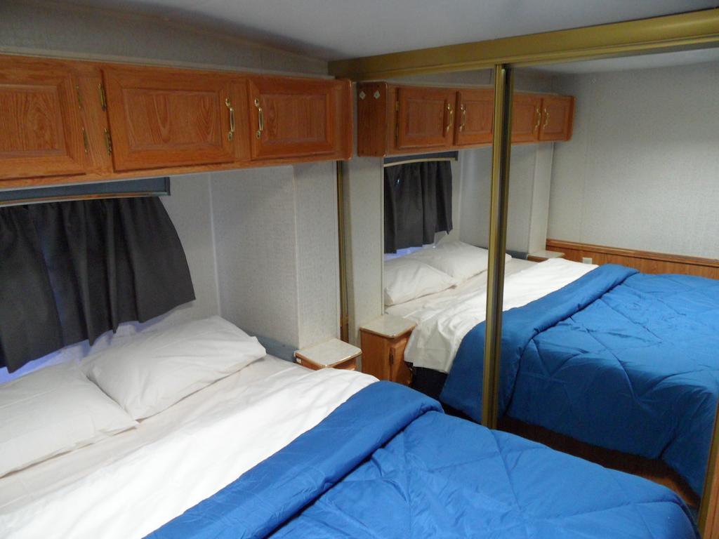 Pahrump Rv Park & Lodging Chambre photo